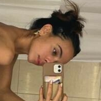 Milunika Simic Meztelen