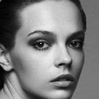 Mina Cvetkovic Meztelen