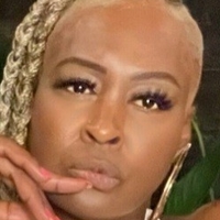 Monna White Meztelen