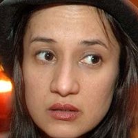 Myriam Abbas Meztelen