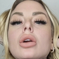 Nadia Meztelen
