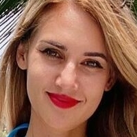 Natalija Ugrina Meztelen