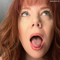 Naughtyexpastorswife Meztelen