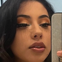 Nichole Pure Meztelen