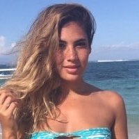 Noni Janur Meztelen