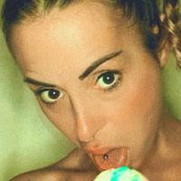 nothing_else_10 Meztelen