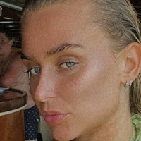 Olivia Fals Meztelen