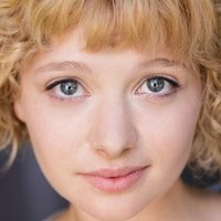 Olivia Norman Meztelen