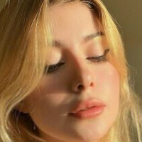 Paula Eal Meztelen
