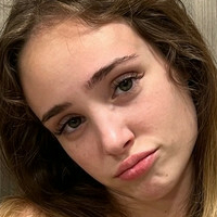 Petite Kenna Meztelen
