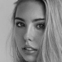Raelynn Rosalie Harper Meztelen