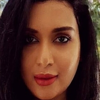 Ramya Inti Meztelen