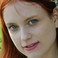 Raquel Meztelen