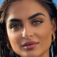 Rhiannon Kyra Meztelen