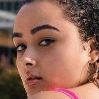 Riana Dejesus Meztelen