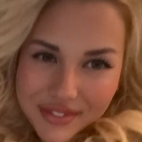 samantra.official Meztelen