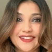Sarah Azhari Meztelen