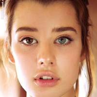 Sarah Mc Daniel Meztelen