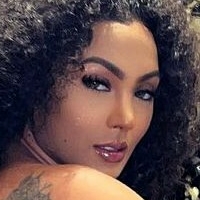 Secret_bombshell Kriz Meztelen