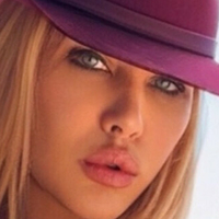 Shanna Moakler Meztelen