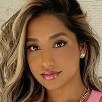 Shaweena Meztelen