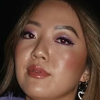 Simona Shao Meztelen