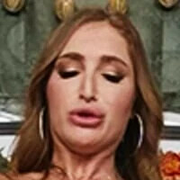 Skylarraee Meztelen