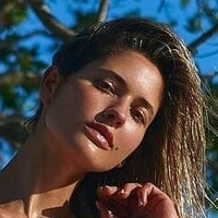 Sof. Alegrecosta Meztelen