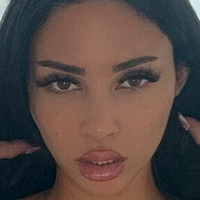 sophie_sierra Meztelen