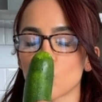 Stephanie Devora Meztelen