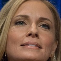 Susanna Thompson Meztelen