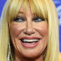 Suzanne Somers Meztelen