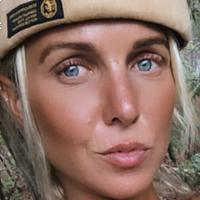 Swedishrebel_ Meztelen