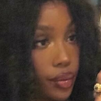 SZA | Solana Rowe Meztelen