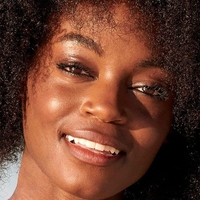 Tanaye White Meztelen