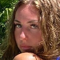 Taylor Hansen Meztelen
