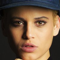 Thais D’Lima Meztelen