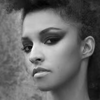 Thalìa Bellazecca Meztelen