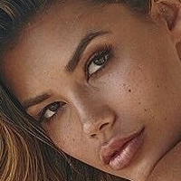 Tiffany Keller Meztelen