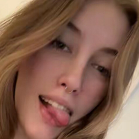 Trinity.Irvine_ Meztelen