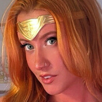 Wonder Woman Cosplay Meztelen