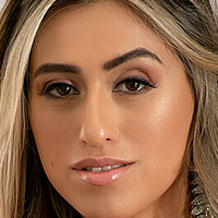 Yasmin Luz Meztelen